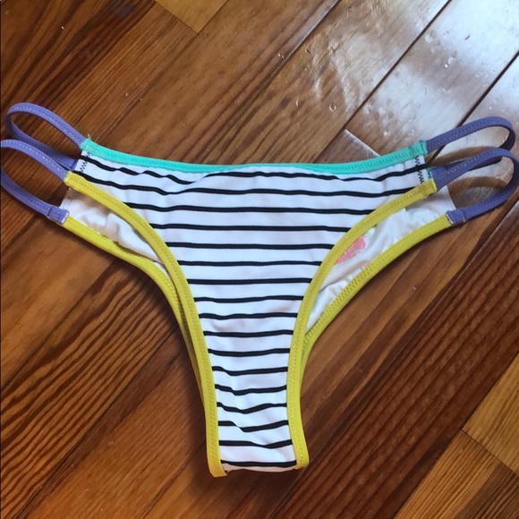 Victoria's Secret Other - Victoria's Secret The Itsy bottom happy stripes Victoria's Secret Other - Victoria's Secret The Itsy bottom happy stripes